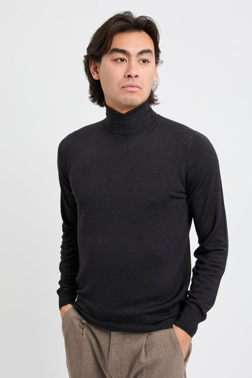 Royal wool turtleneck