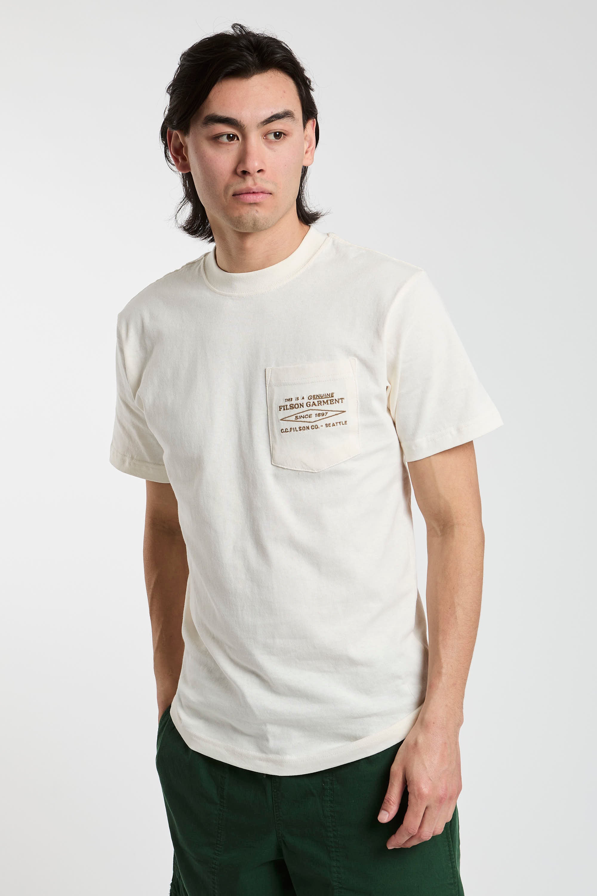 T-shirt con taschino ricamato-1