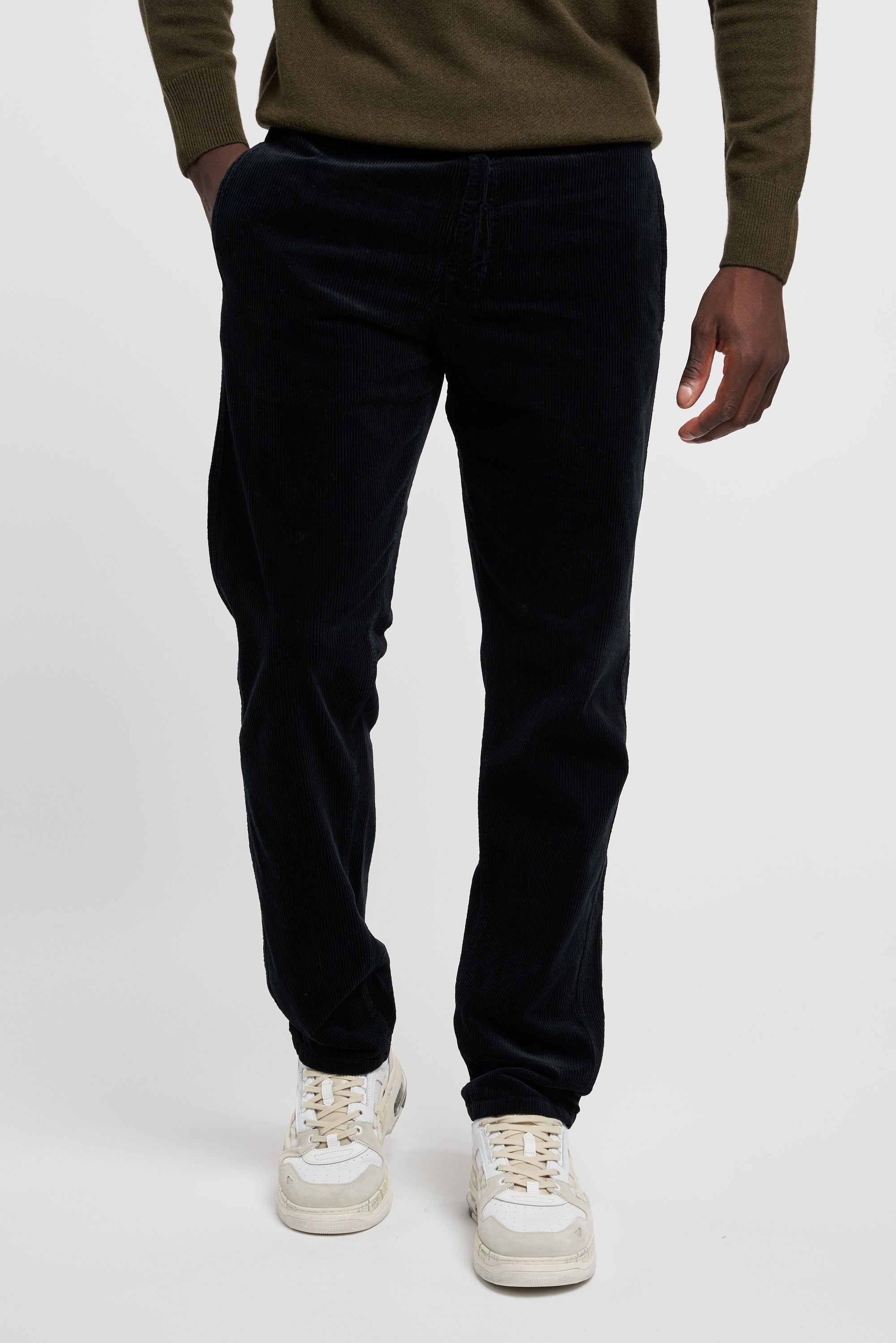 Aspesi Chino Trousers in Black Corduroy-1