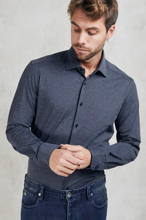 Shirt with textured pattern