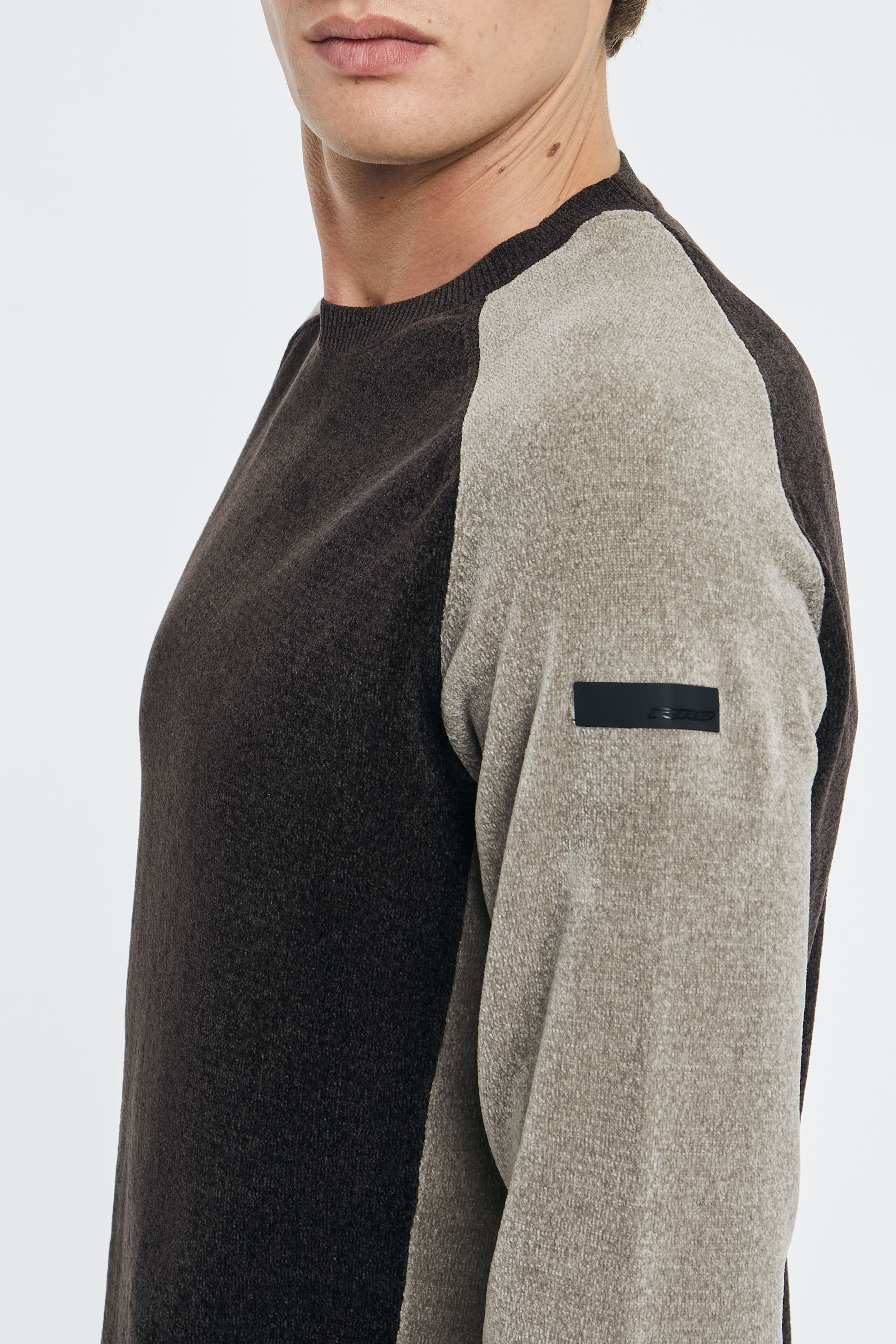 RRD Crew Neck Sweater Velvet Block Sleeve Polyester Taupe - 3