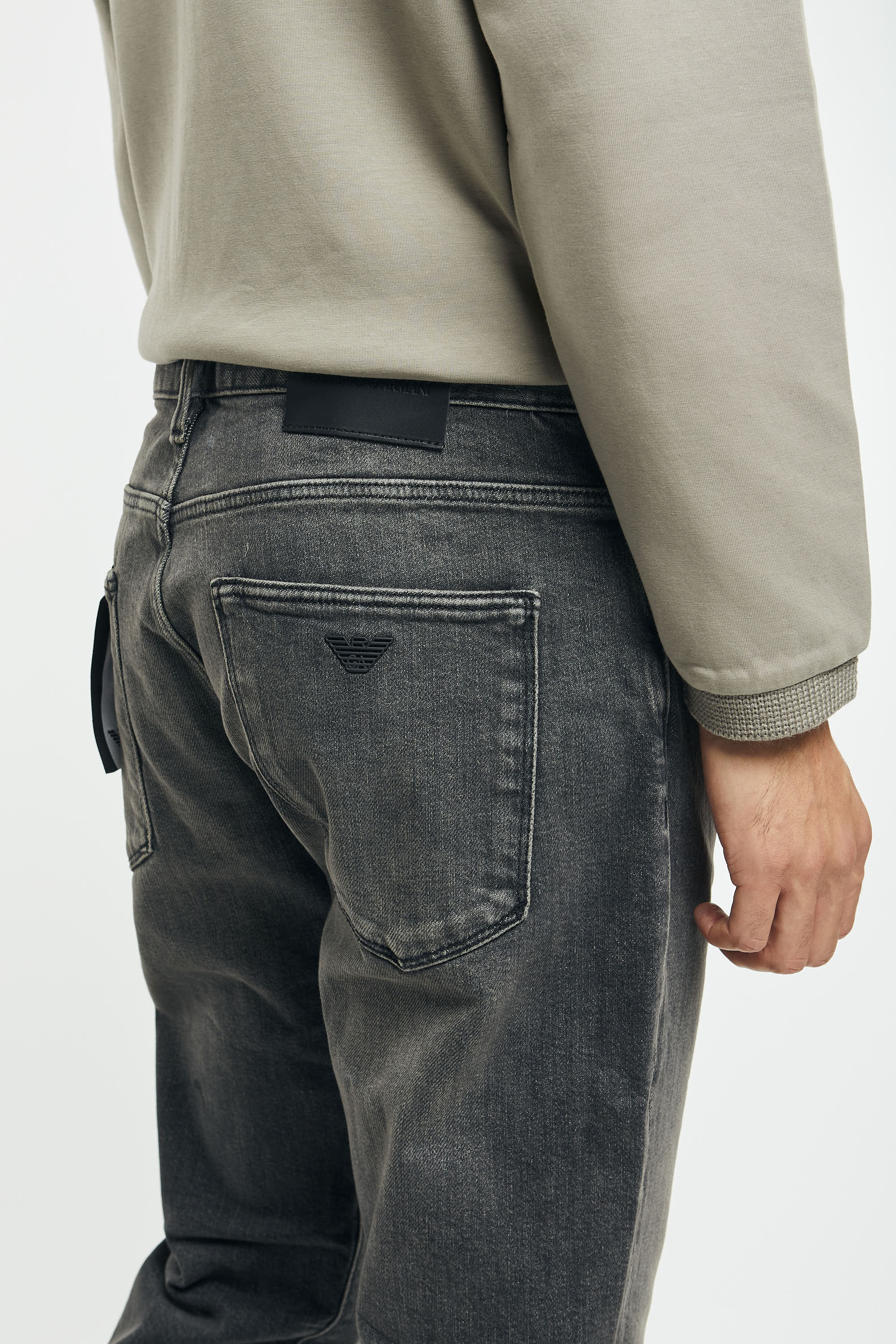 Jeans J06 slim fit in denim effetto vintage-2