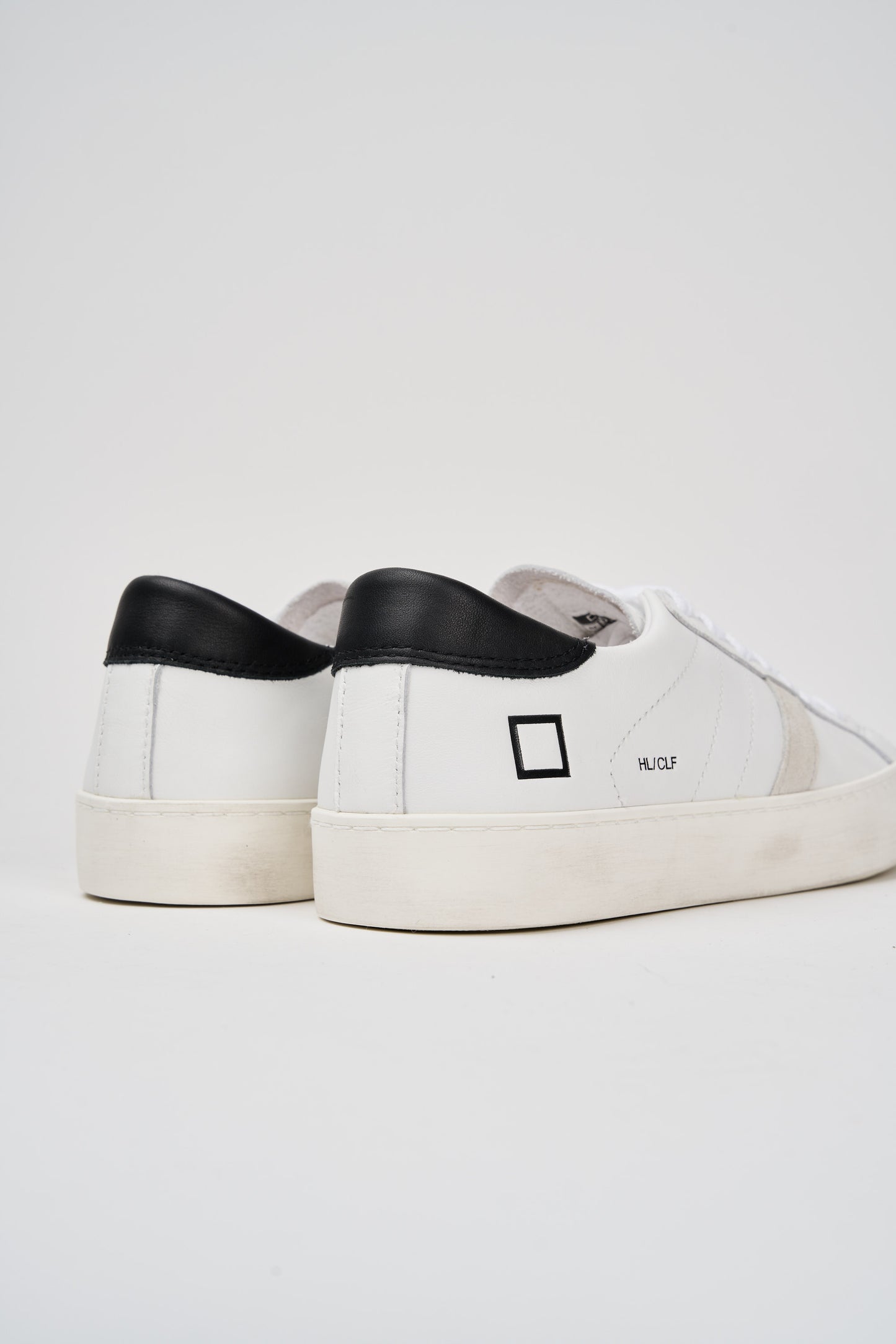 D.A.T.E. Sneakers Hill Low in Pelle Bianco con Dettagli in Suede Grigio e Nero - 6