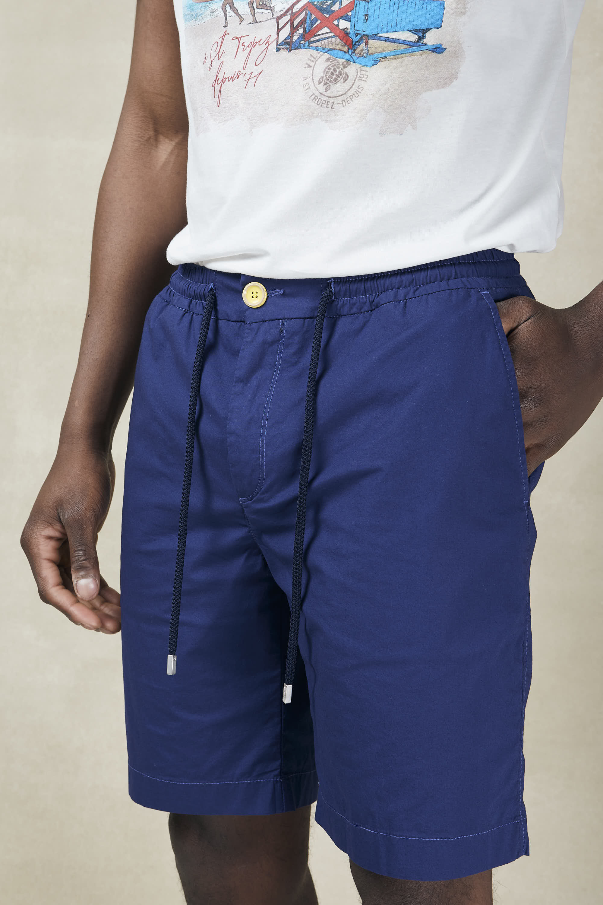 Solid color Bermuda shorts-1